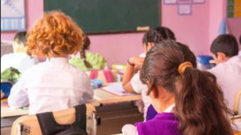 Protocole sanitaire assoupli dans les écoles dès demain.