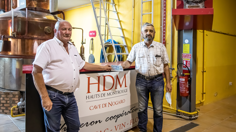 Sahel Gascogne reçoit un nouveau chèque de la Cave HDM de Nogaro  