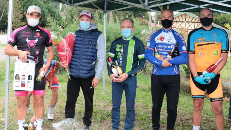 101 coureurs à la course cycliste