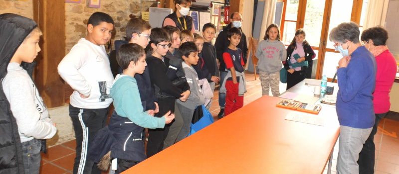 Les scolaires à la découverte de la peinture de l'aquarelle
