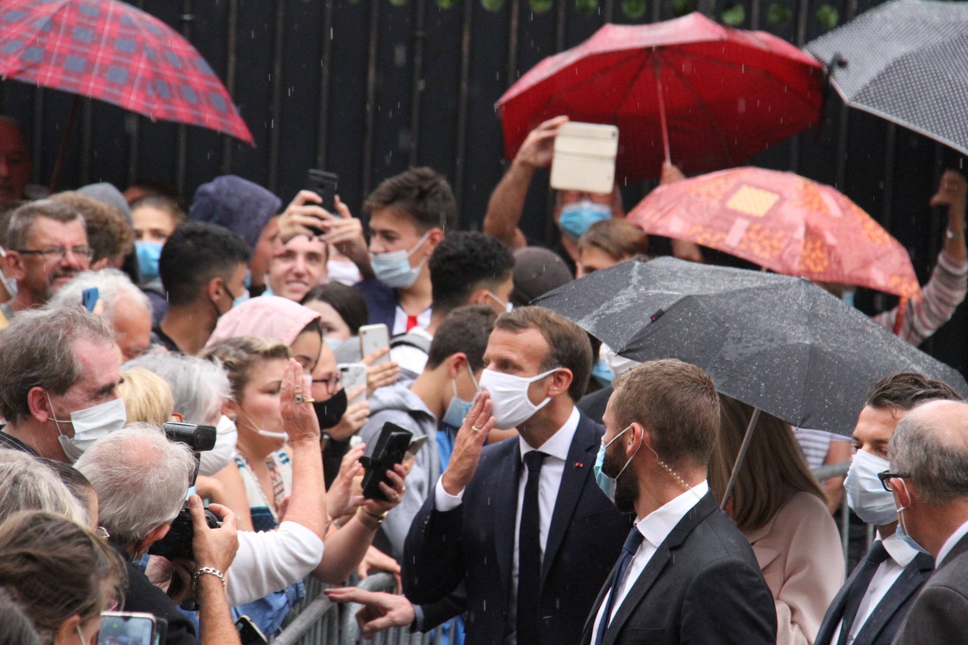 Le président lors de sa visite à Condom, le 18 septembre - Photo MLS