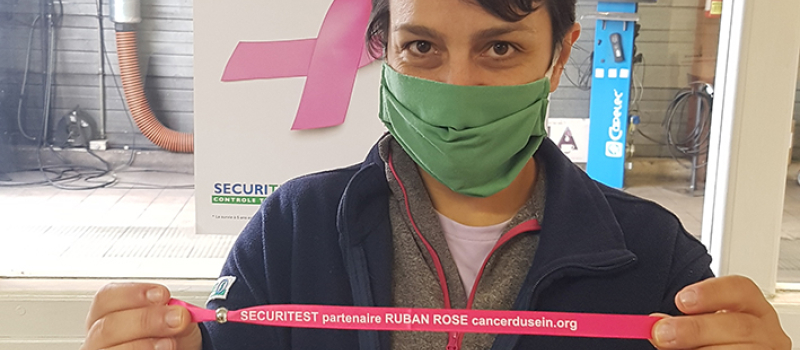 Contrôle Technique Automobile Sébastien Mellietavec les rubans roses: