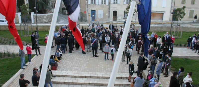 A Paris comme à Condom, un même hommage ému