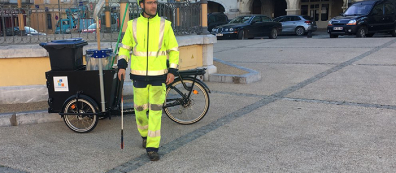 Propreté de la ville : Un triporteur en service