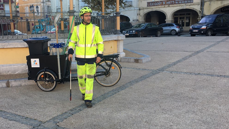 Propreté de la ville : Un triporteur en service