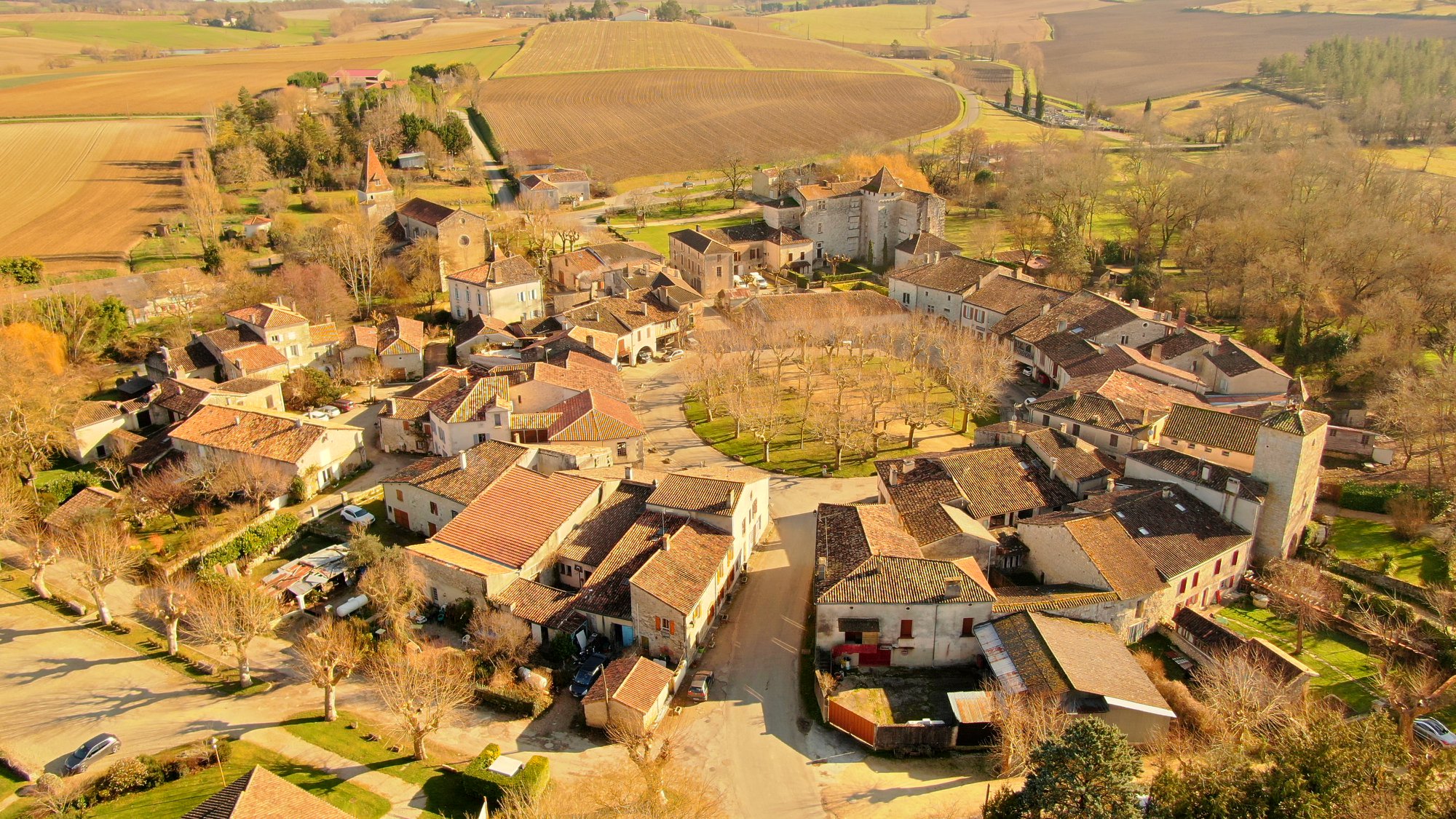 Fourcès avec le drone de Laurent Lainé 
