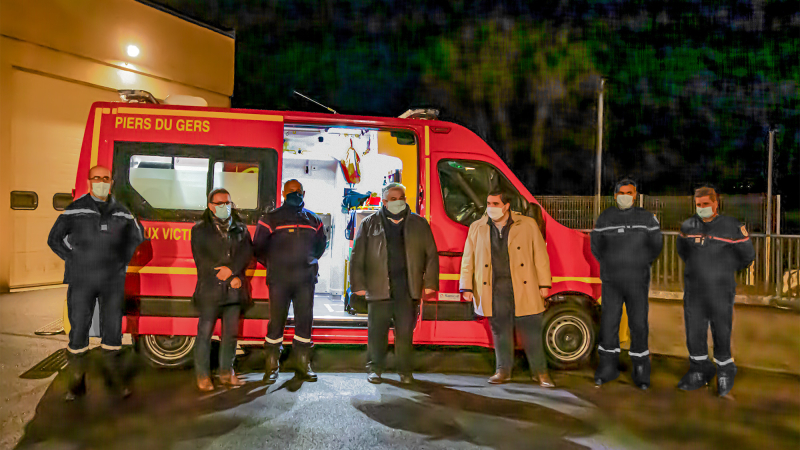 Les sapeurs-pompiers de Nogaro reçoivent un VSAV  