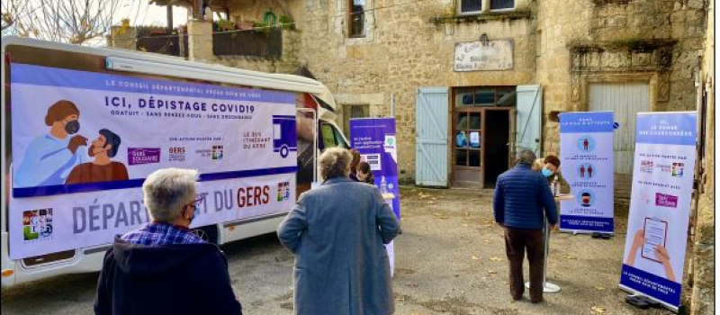 1000 tests Covid 19 effectués via le Bus Test du conseil départemental 
