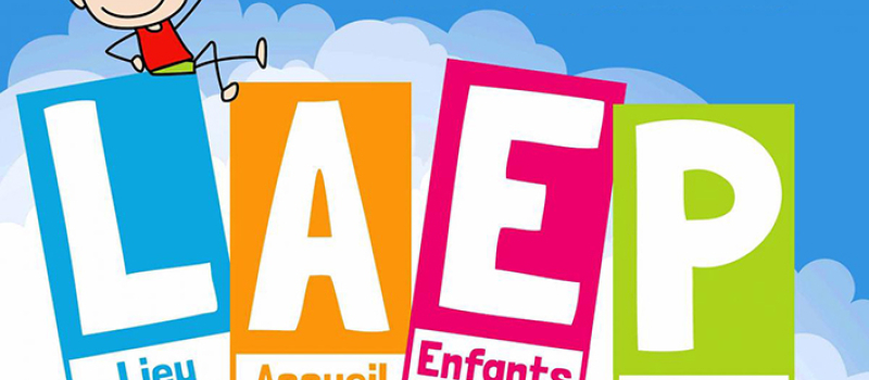 Un accueil enfants parents est proposé