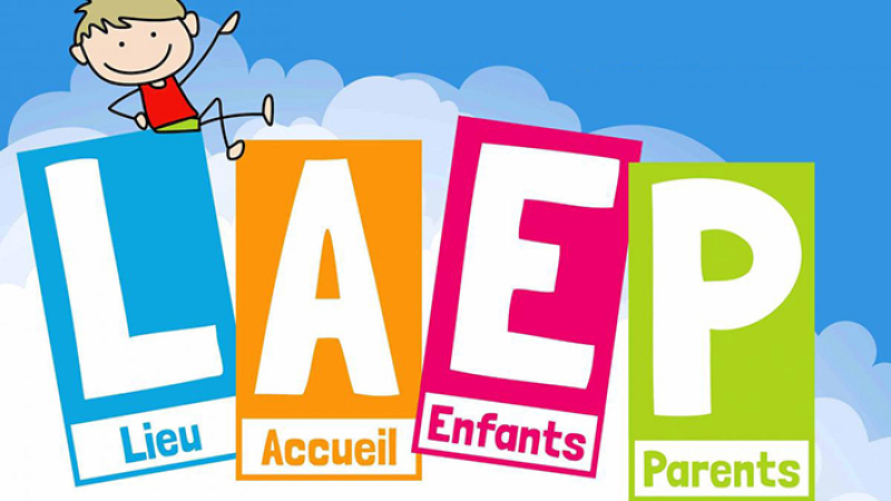 Un accueil enfants parents est proposé
