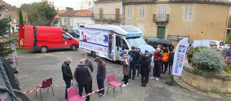 Le Bust Test s'est arrêté au centre de la commune