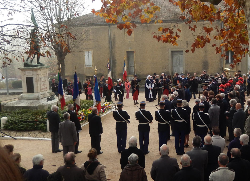 Une cérémonie du 11 Novembre à la Caserne Laubadère - Photo archives DR