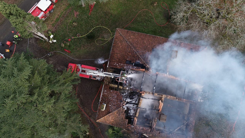 Un grave incendie détruit une maison