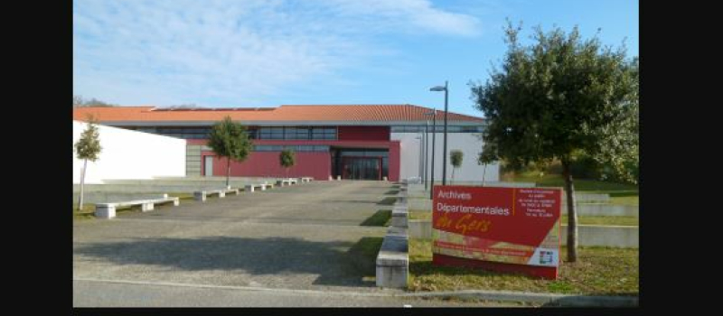 Internautes, donnez votre avis sur les sites d'archives départementaux !
