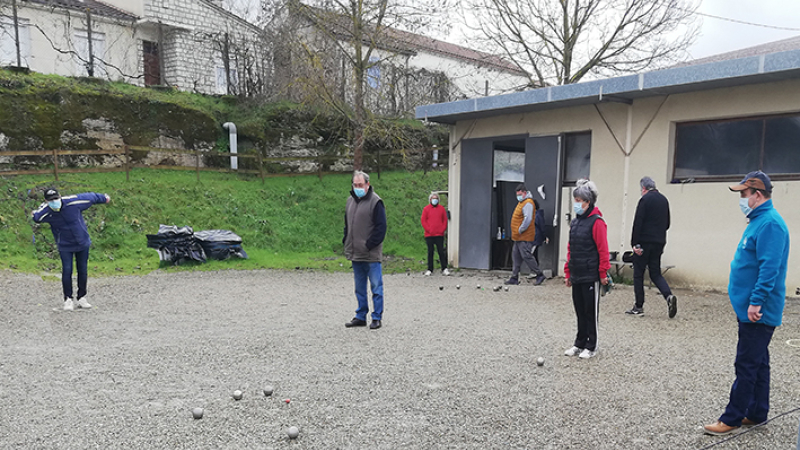 Pétanqueurs, malgré tout !