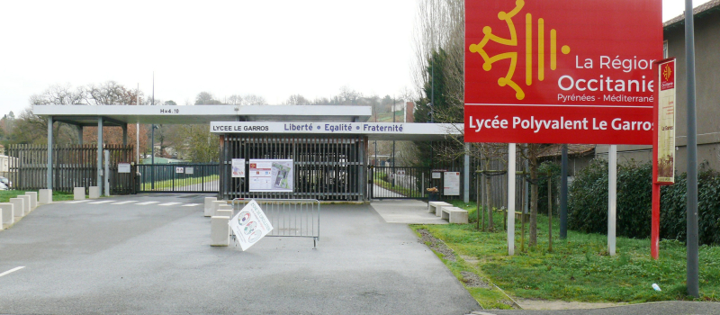 Lycée du Garros, une parente d'élève exprime sa colère