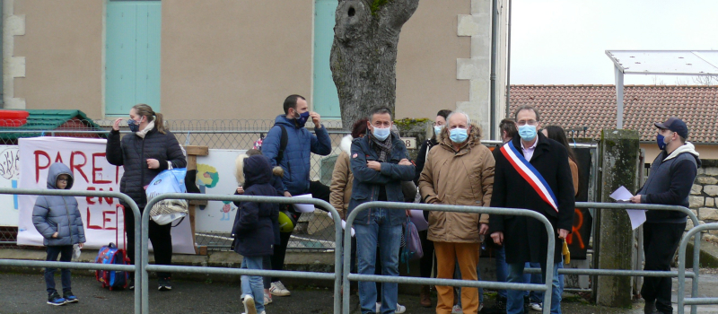 Dites non à la fermeture d'une classe d'école !