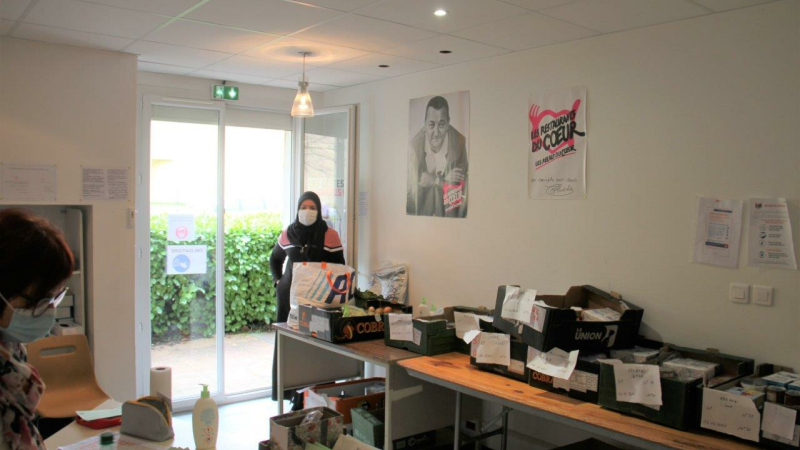 Un faux-plafond pour les Restos du Coeur
