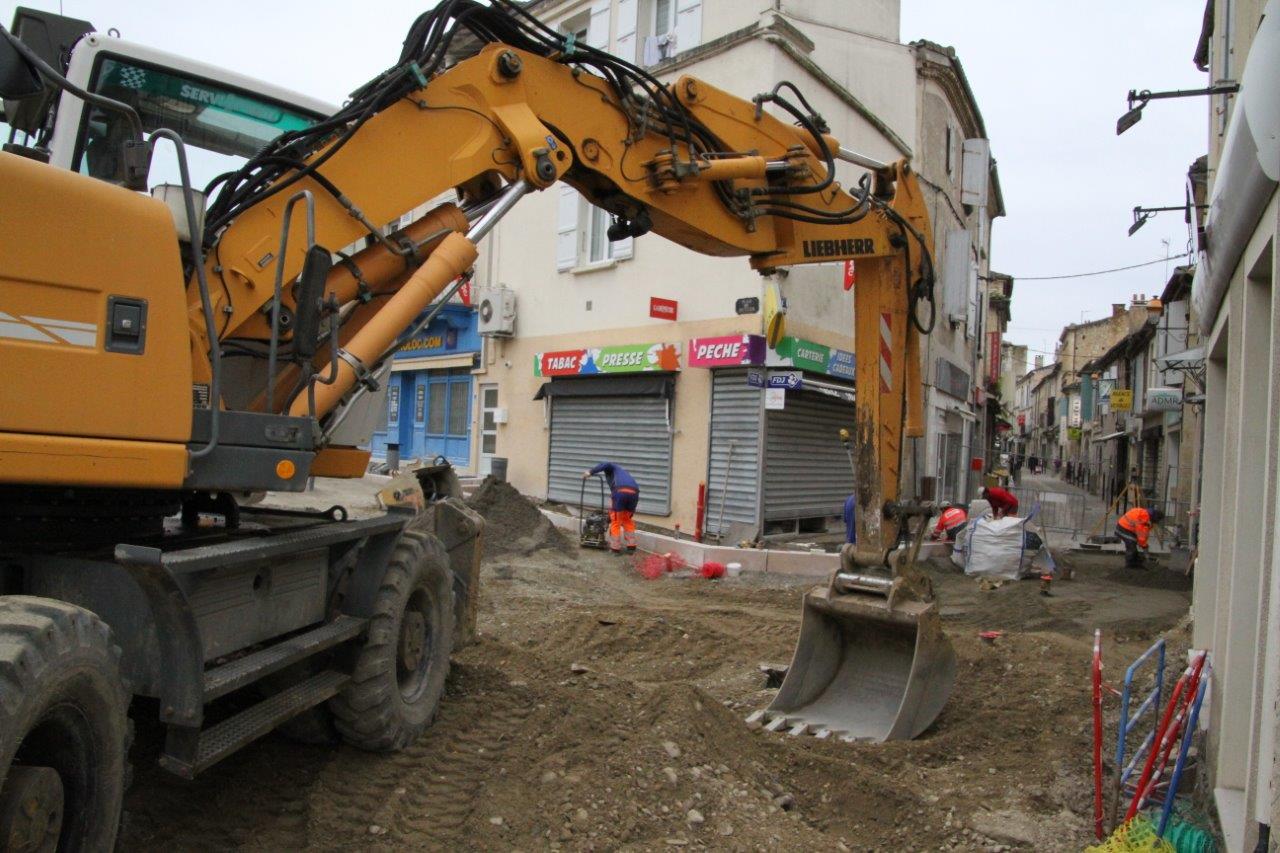 Les travaux aux abords du tabac-presse d’Anthony Chapron - Photo Marc Le Saux