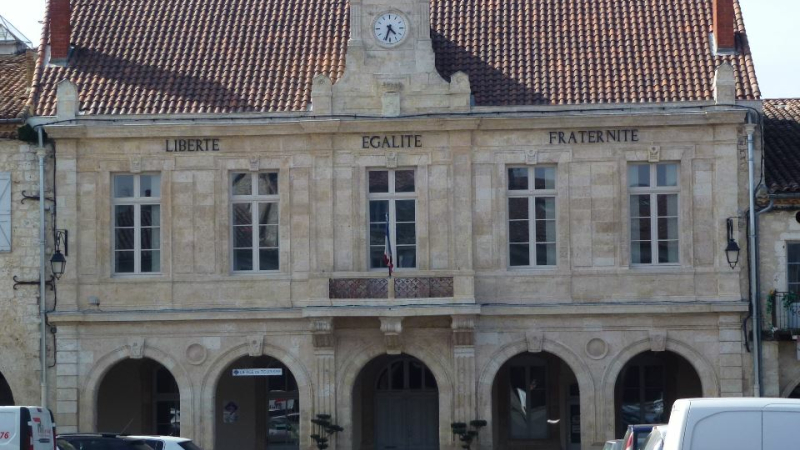 L'opposition municipale s'exprime par l'intermédiaire de la presse locale