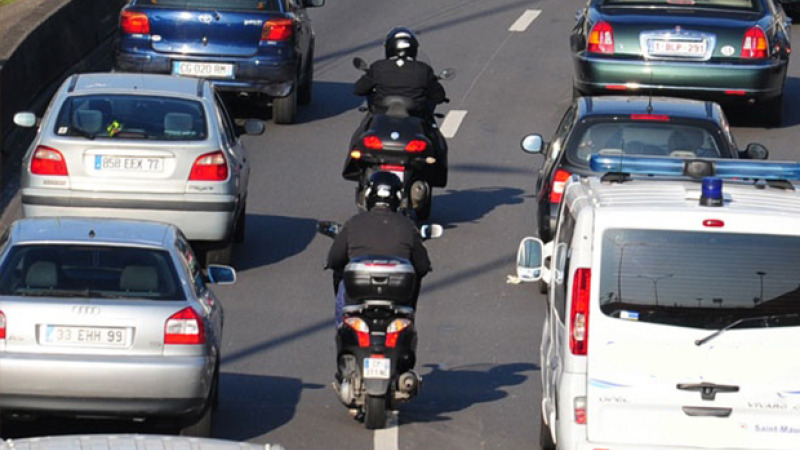 Auto-Moto : La circulationinterfile toujours en débat,