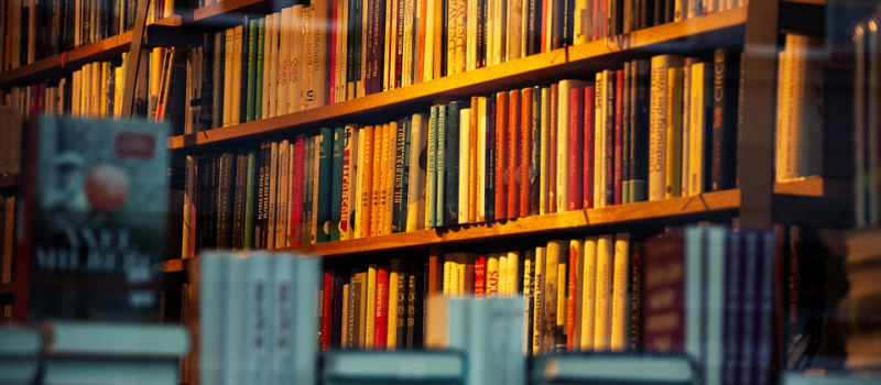Les librairies classées "commerces essentiels", c’est officiel 