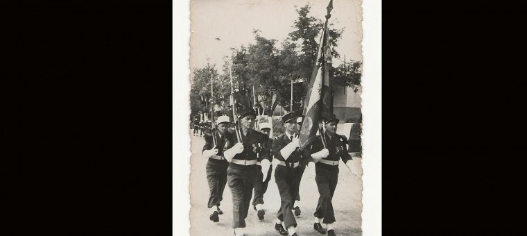 6bis DR Hubert de Franclieu porte-drapeau en Indochine 1bis-Avec accentuation-1.jpg