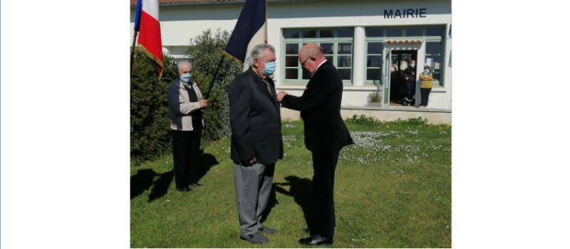 Gabriel Vignolles reçoit la Médaille Militaire