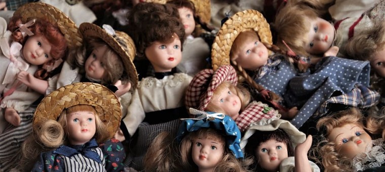 toys-dolls-antique-nostalgia.jpg