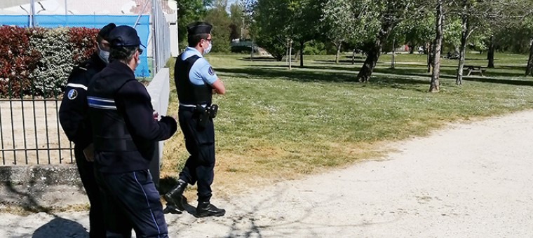 fleurance gendarme police.jpg