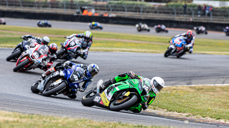 Superbike à Nogaro: Valentin Debise gagne les 2 courses  
