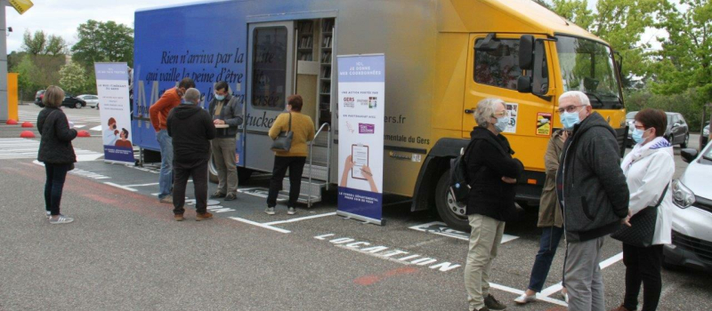 Ne cherchez pas un bouquin, il s'agit en fait du Bus Test itinérant