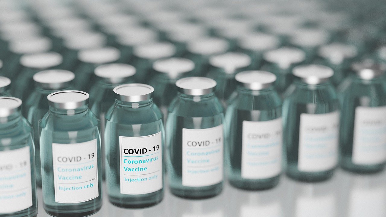 Les études de pharmacovigilance fournissent des précisions sur les risques vaccinaux. (Photo: Pixabay)
