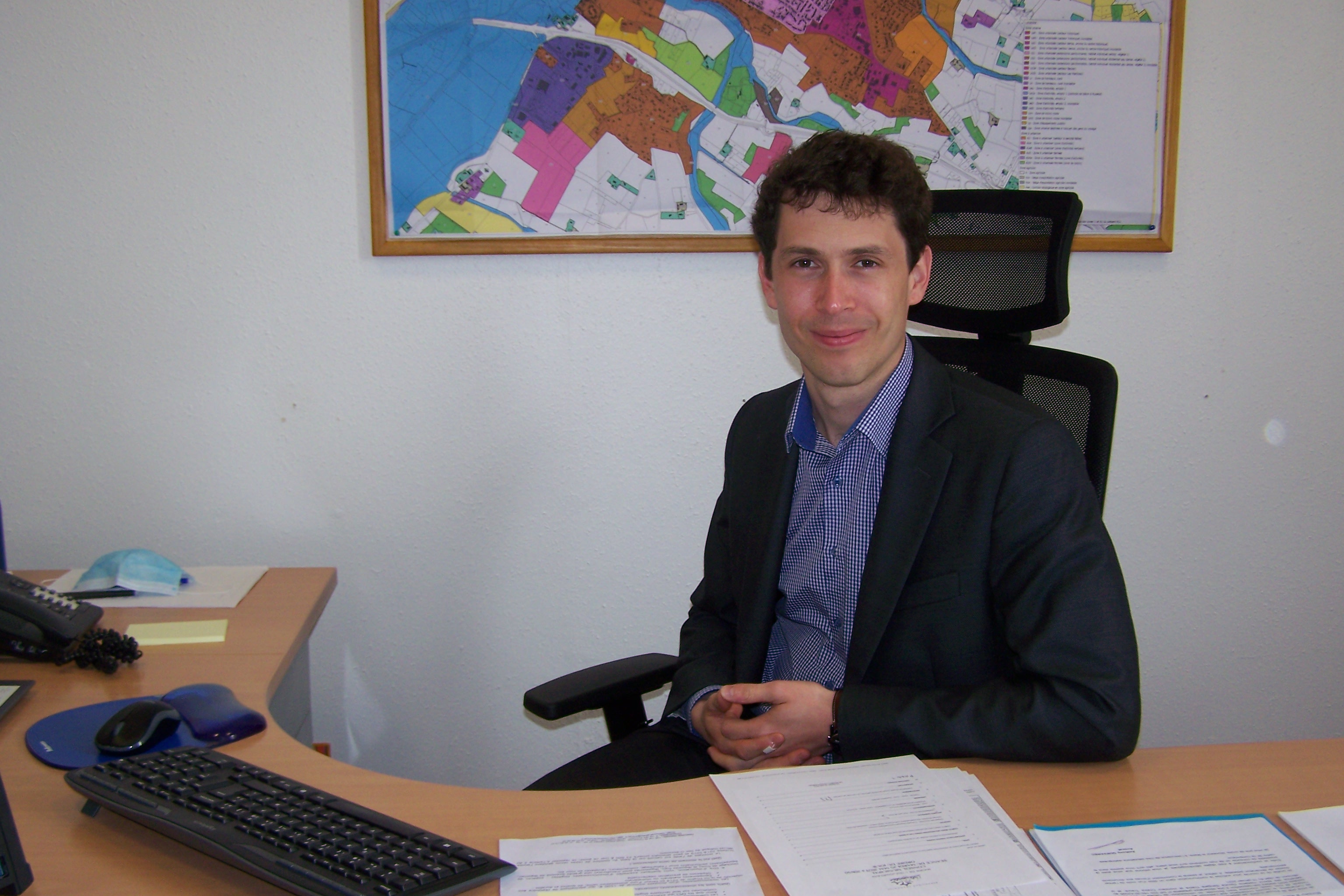 Christophe Cerpedes dans son bureau 