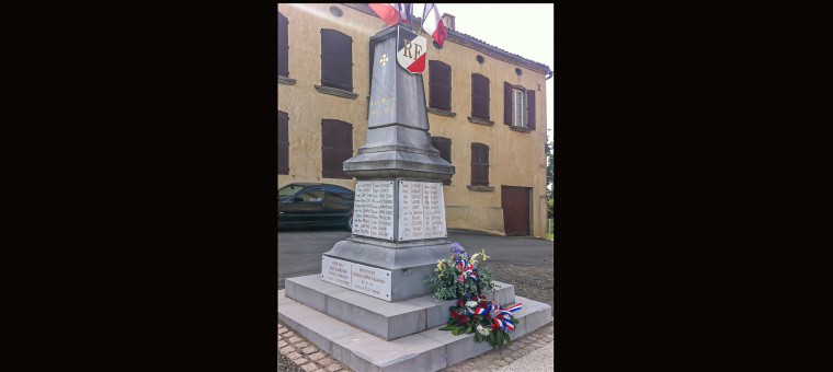 DR 0 mairie du Houga monument aux morts 8 mai 2021.jpg