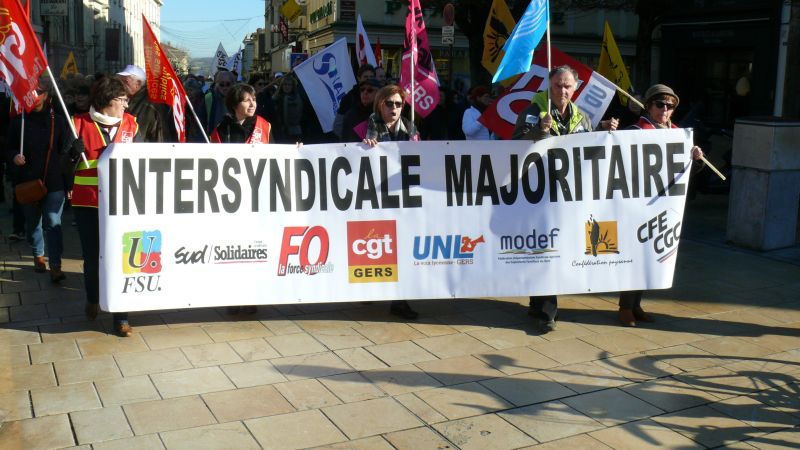 Pourquoi interdire une manifestation syndicale pacifique ?