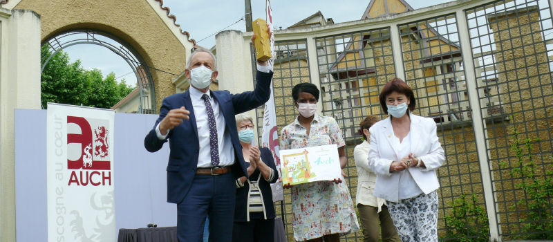 La prestigieuse récompense "Fleur d'or" remise à la ville d'Auch