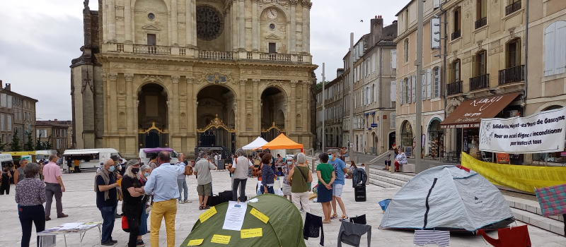 Les collectifs migrants du Gers, CCM32, ont manifesté lors de la journée mondiale des réfugiés