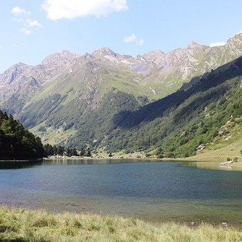 Lac_d'Estaing_(Hautes-Pyrénées) Wikipedia.jpg