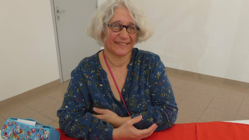 Philomène expose ses aquarelles et son dernier ouvrage à la Fenière