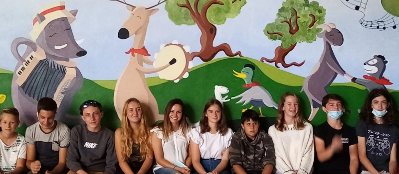 Sous la conduite de leurs ainés les jeunes s'expriment