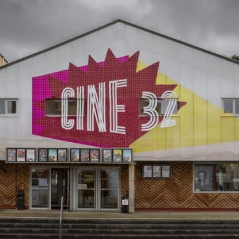 cine32 32.JPG