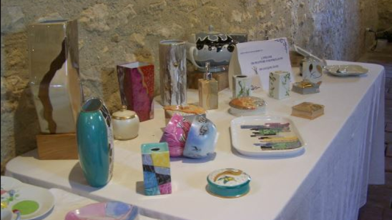 Une exposition d'artisanat et de peinture entre amies.. à Sarrant