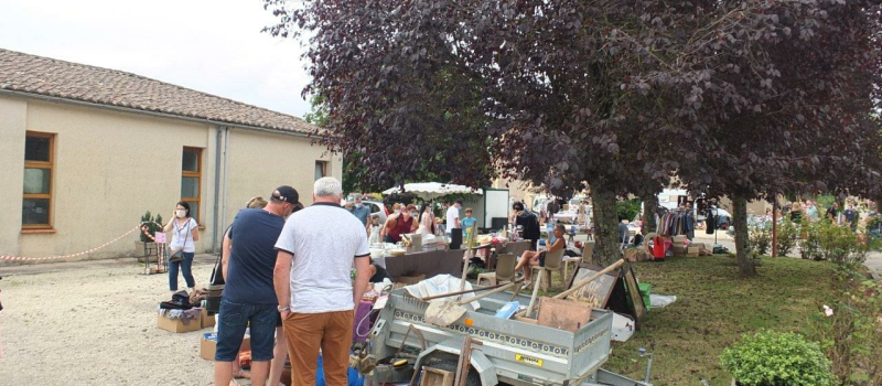 Encore un beau succès pour le vide-greniers