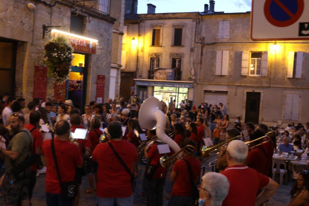 Mardi 10 août, c'était la Band'A' Part qui était en charge d'animer la soirée - Photo Marc Le Saux
