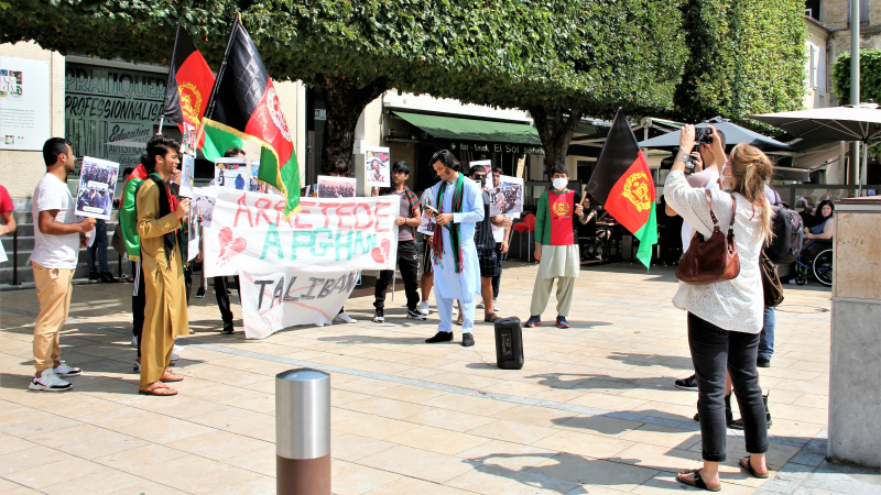 De jeunes Afghans en appellent au peuple français