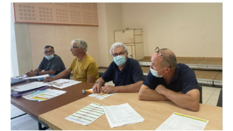 Les chasseurs en assemblée