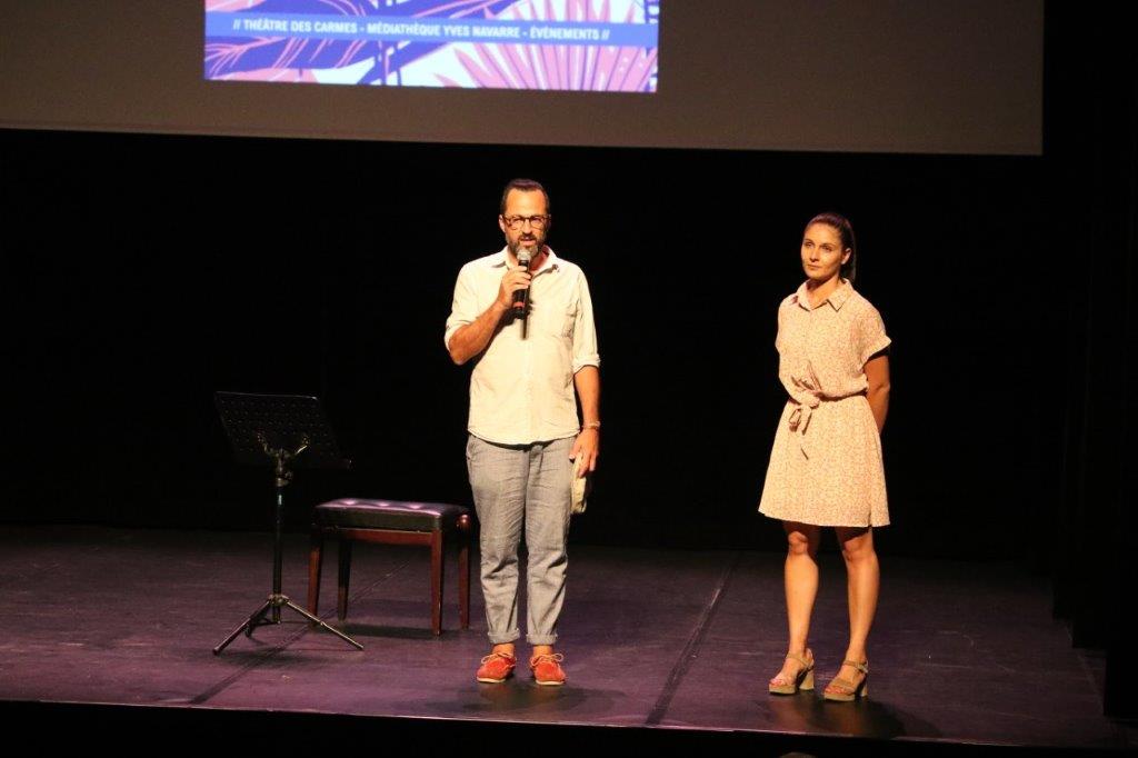 Charlotte Fenandez et Frédéric Betous de la Main Harmonique présentent le spectacle musical de la soirée - Photo Marc Le Saux