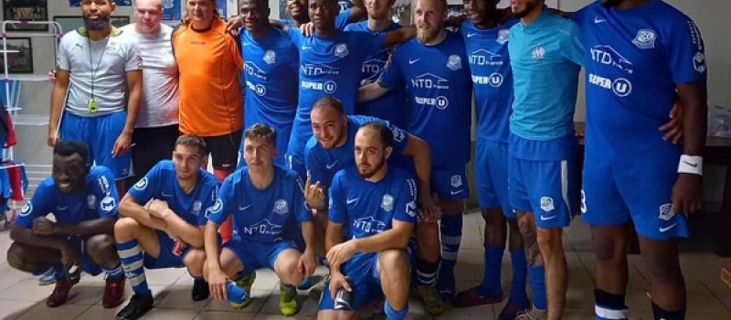 La une s'impose 10-0 !