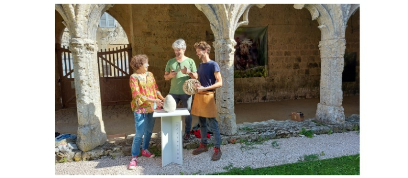 Quand le petit monde de Sylvain Trabut rencontre le grès de Xam et la vannerie de Ben des Bois…